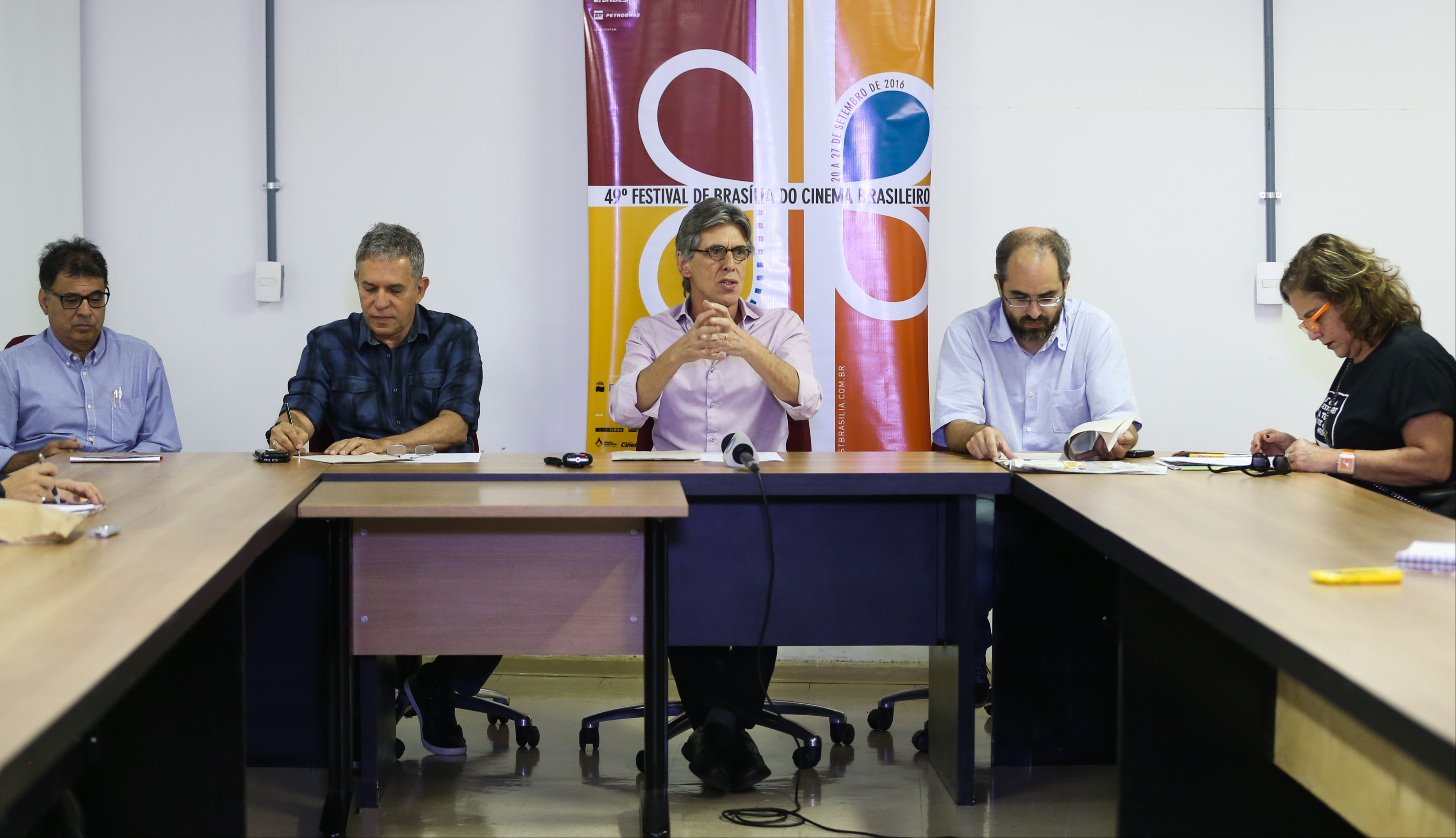 Brasília- O Festival de Brasília do Cinema Brasileiro anuncia a programação da 49 edição nesta segunda (5). Participam da coletiva Sérgio Moriconi, coordenador de Audiovisual da SEC, Sergio Fidalgo, secretário