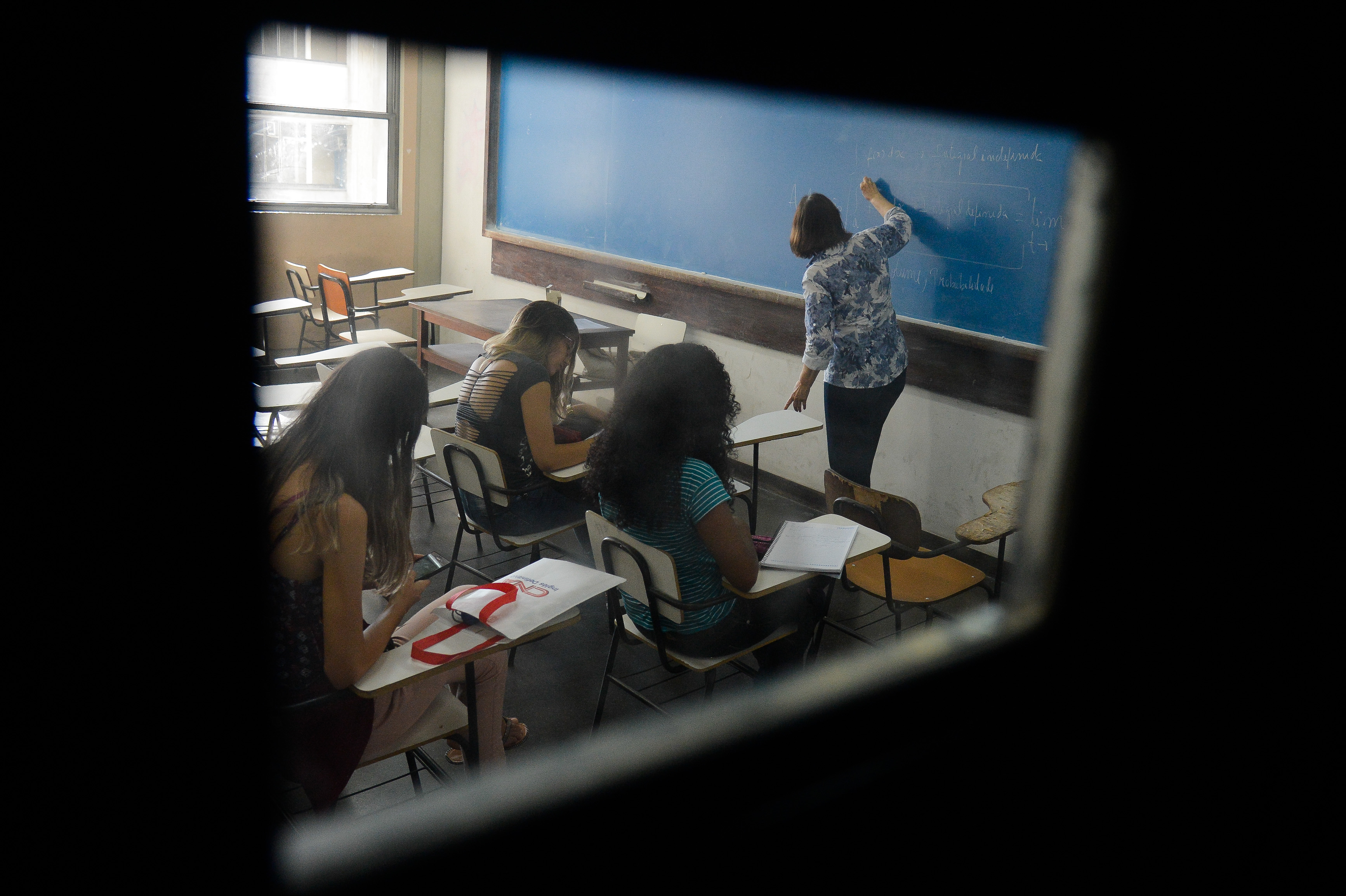 Rio de Janeiro - Alunos participam de aula na Universidade Estadual do Rio de Janeiro (Tânia Rêgo/Agência Brasil)