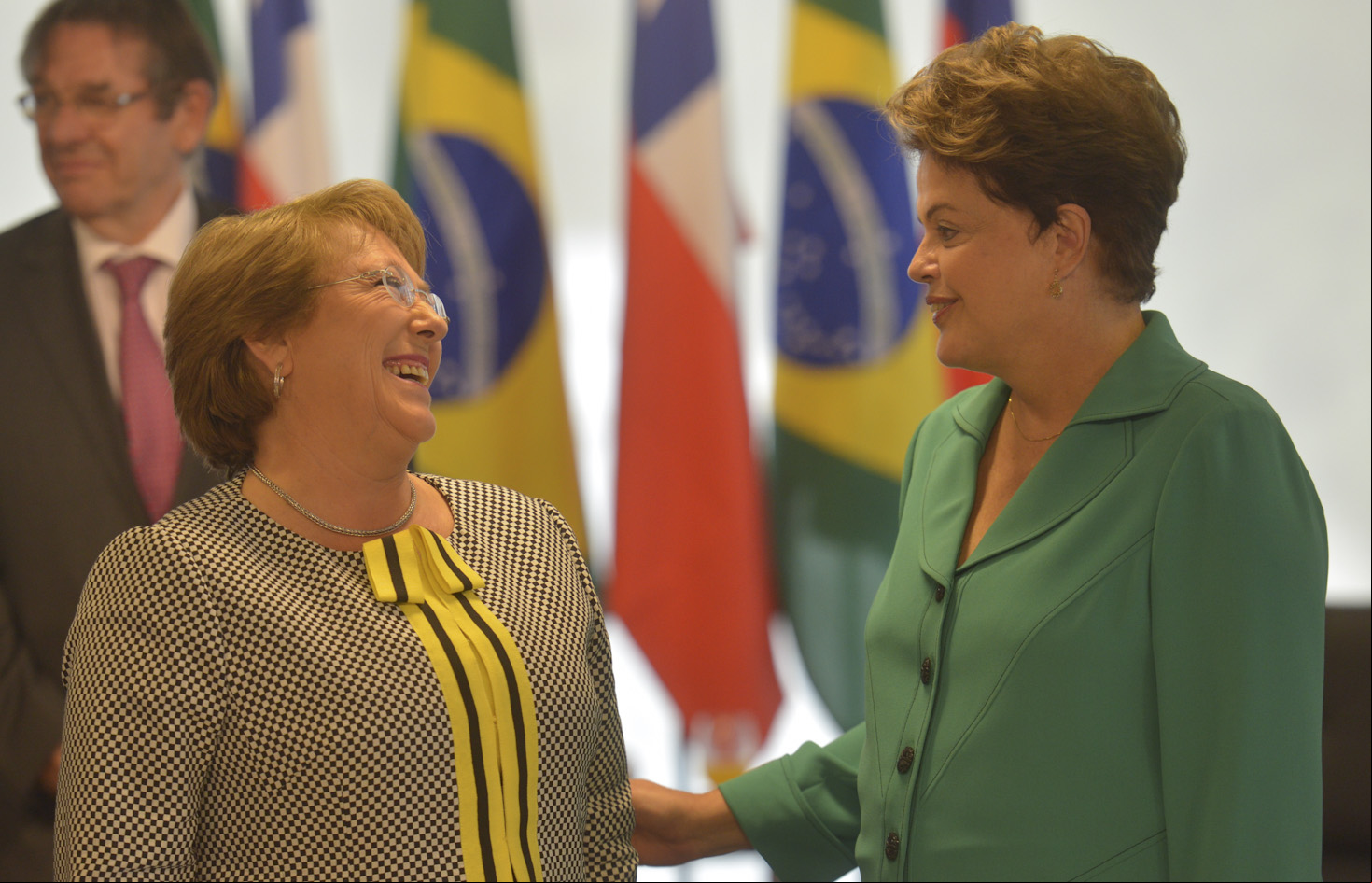 A presidente Dilma Rousseff recebe a presidente do Chile, Michelle Bachelet, no Palácio do Planalto (Agência Brasil/Fabio Rodrigues Pozzebom)