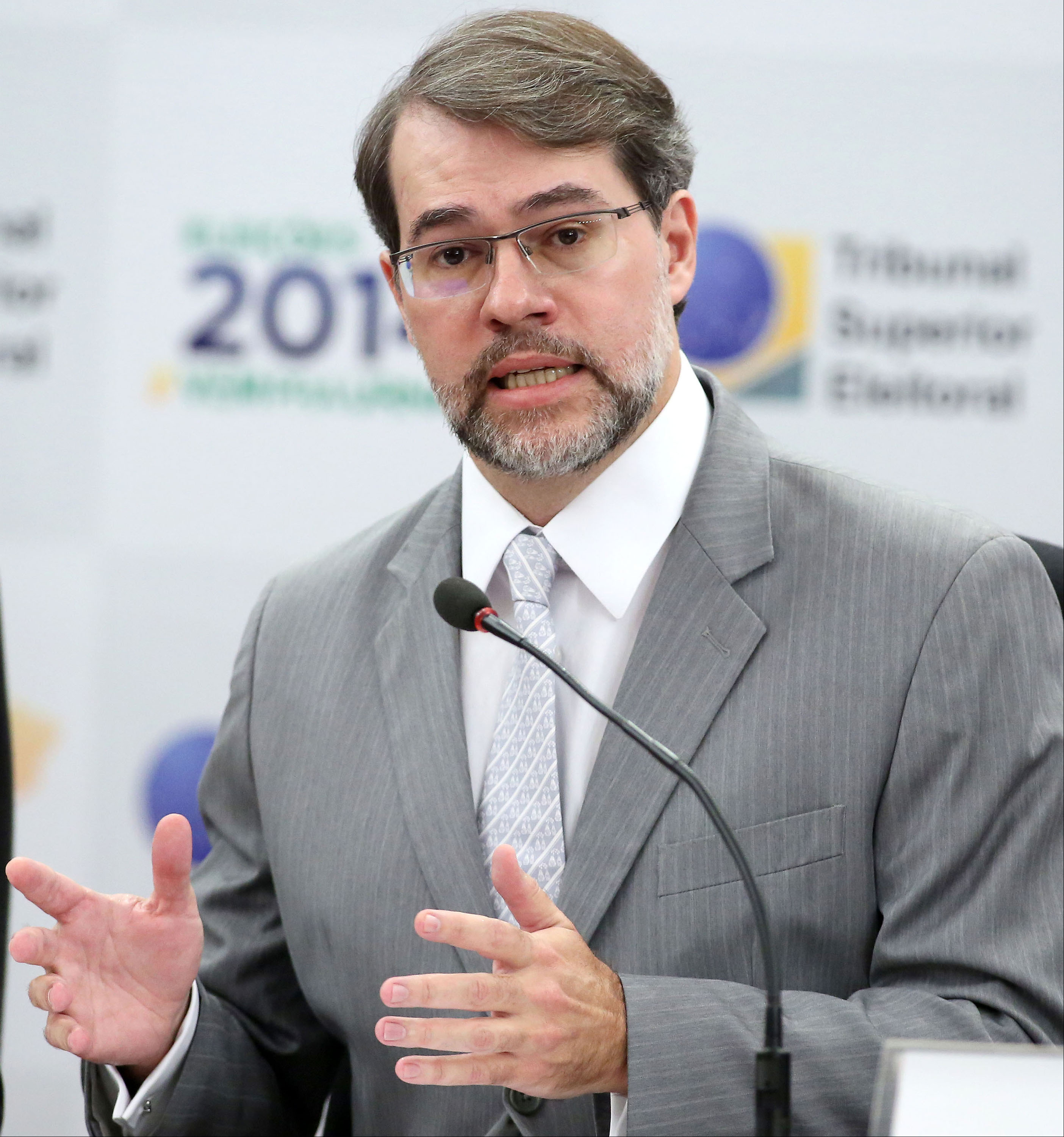 Ministro Dias Toffoli, presidente do TSE, concede entrevista coletiva para divulgar o andamento parcial das votações no 2 turno das Eleições 2014 ( Roberto Jayme/TSE)