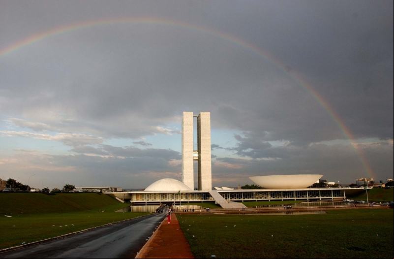 Partidos têm até 14h desta segunda-feira para indicar comissão do impeachment