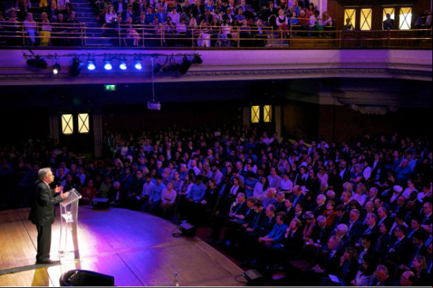 Secretário-geral da ONU, António Guterres, em discurso em Londres.