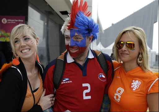 Holanda e Chile (Thanassis Stavrakis/AP/Direitos Reservados)