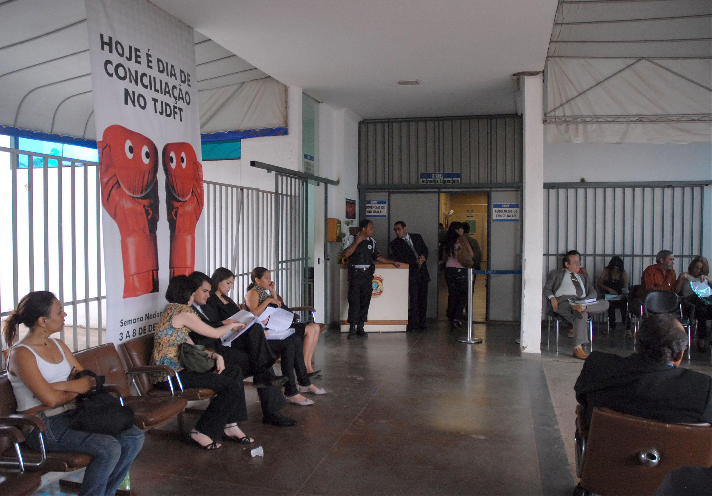 Tribunal de Justiça do Distrito Federal realiza mutirão para realizar audiências de conciliação
